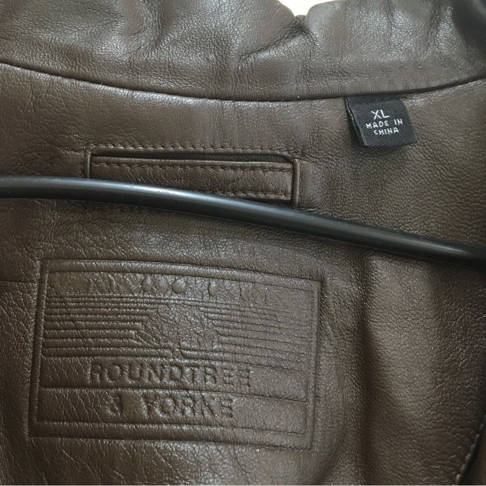 ROUNDTREE AND YORKE BLAZER IN BROWN LEATHER - Picture 4 of 9
